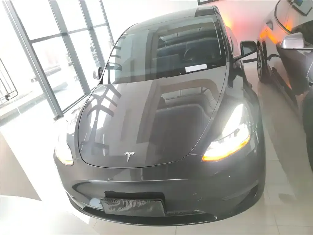 Tesla Model Y 2024 из CN, фото 5