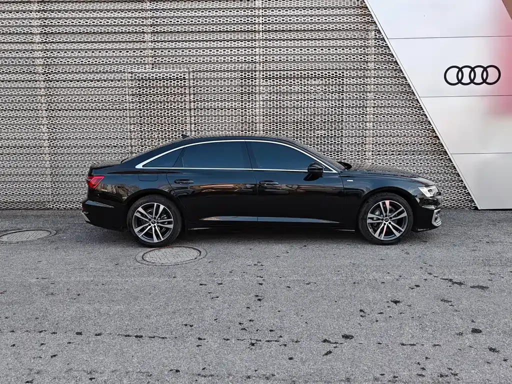 Audi A6L 2025 из CN, фото 5