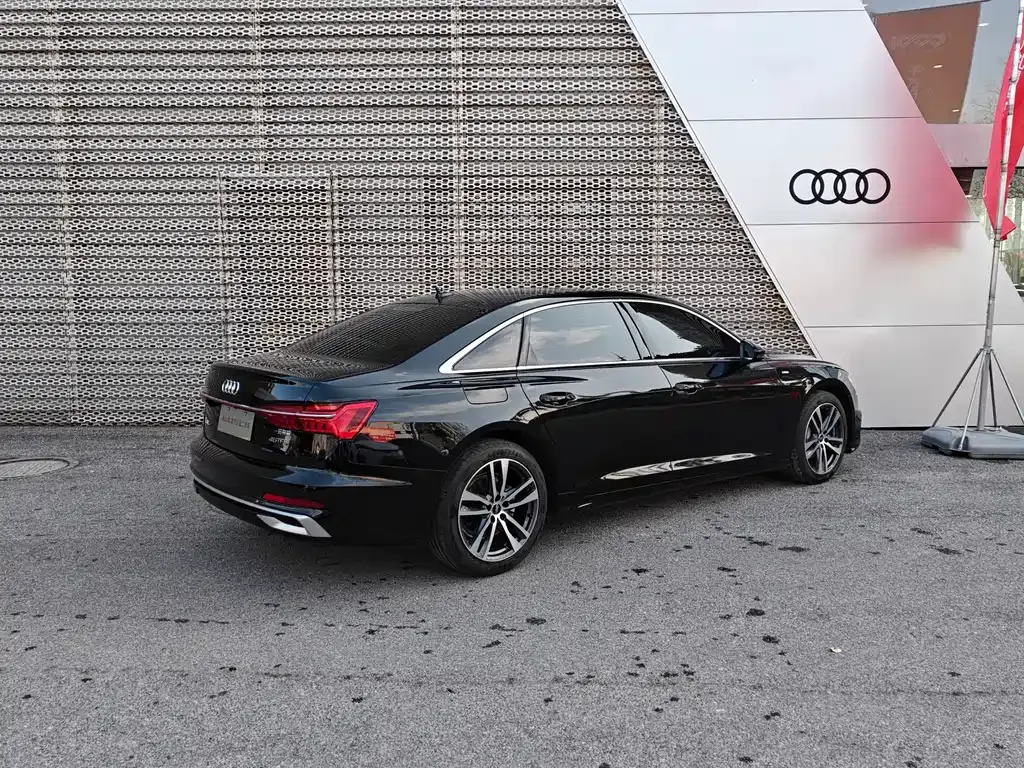 Audi A6L 2025 из CN, фото 8