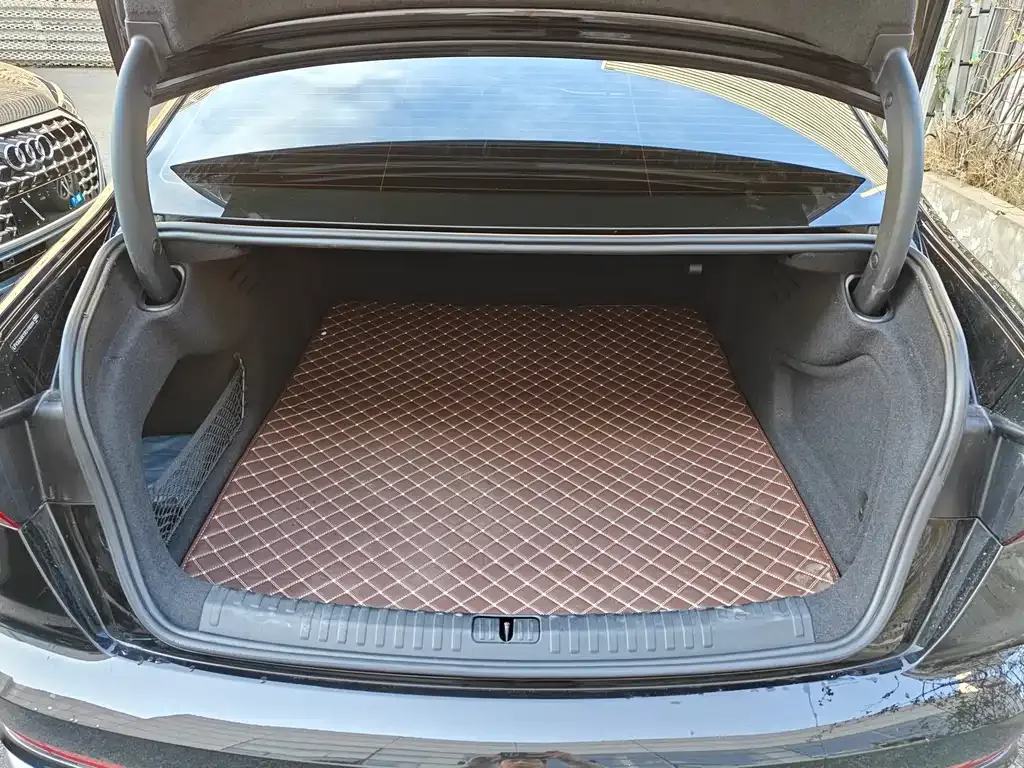 Audi A6L 2025 из CN, фото 4