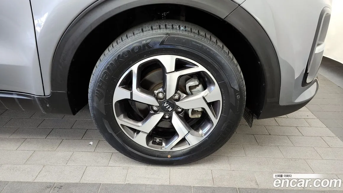 Kia Sportage — фото 5