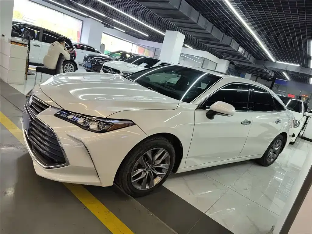 Toyota Avalon 2021 из CN, фото 8