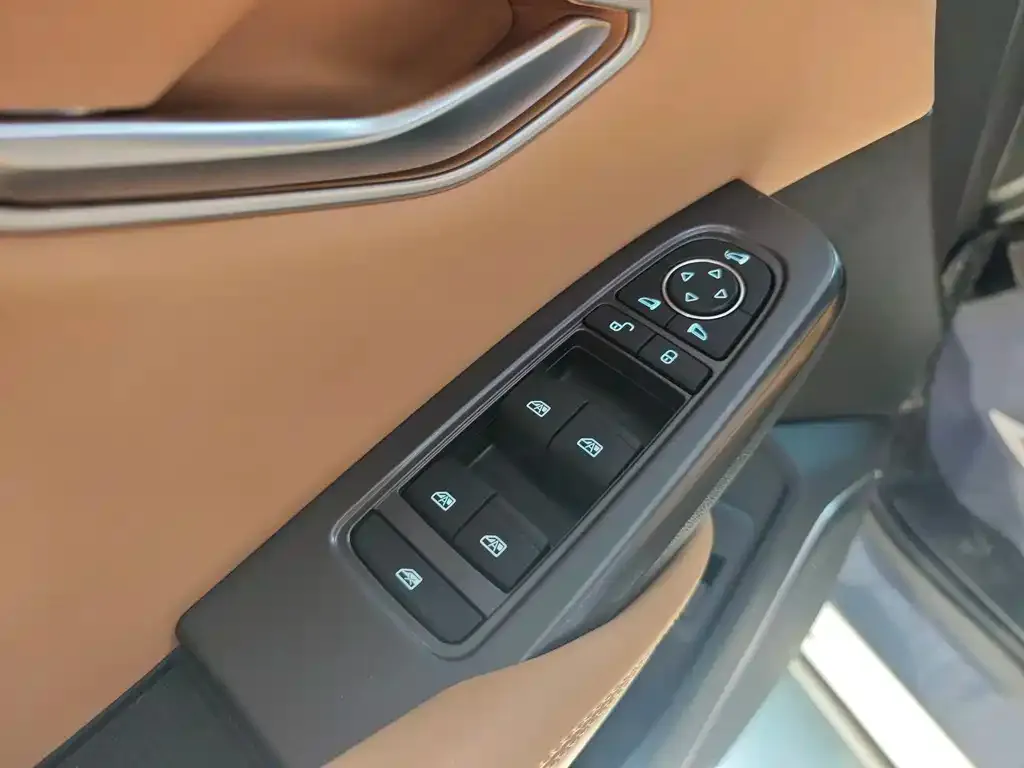 BYD L DM-i 2025 из CN, фото 9