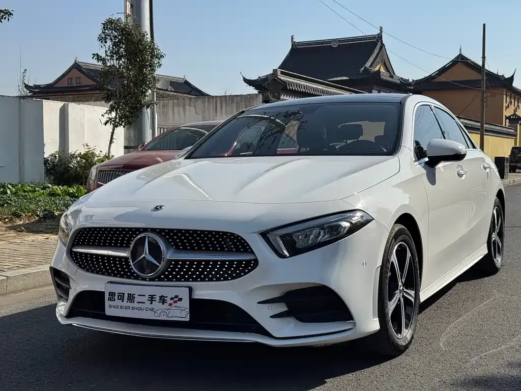 Mercedes-Benz A-Class 2023 из CN, фото 1