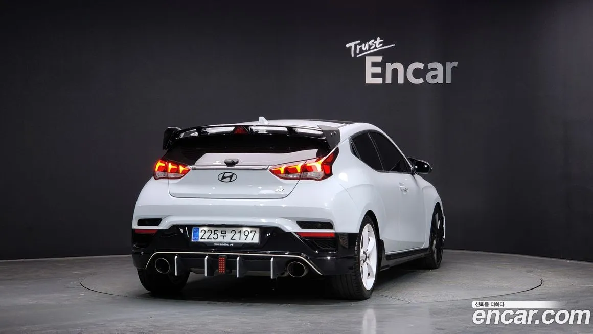 Hyundai Veloster — фото 7