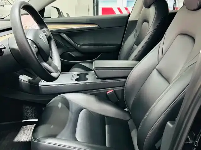 Tesla Model 3 2022 из CN, фото 8