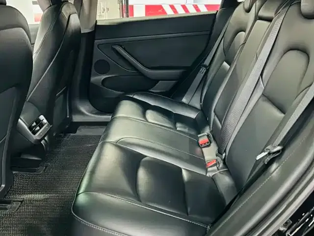 Tesla Model 3 2022 из CN, фото 9