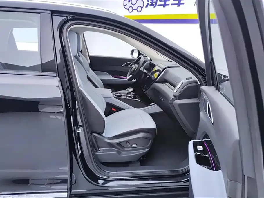 Hongqi HS3 PHEV 2025 из CN, фото 6