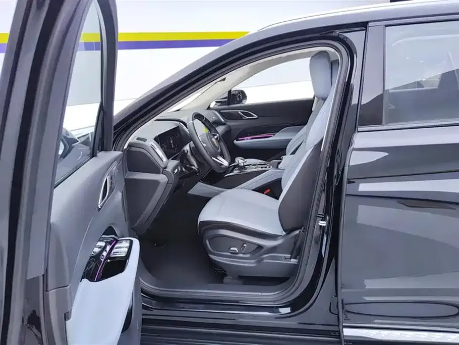 Hongqi HS3 PHEV 2025 из CN, фото 9
