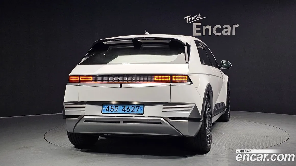 Hyundai Ioniq5 — фото 1