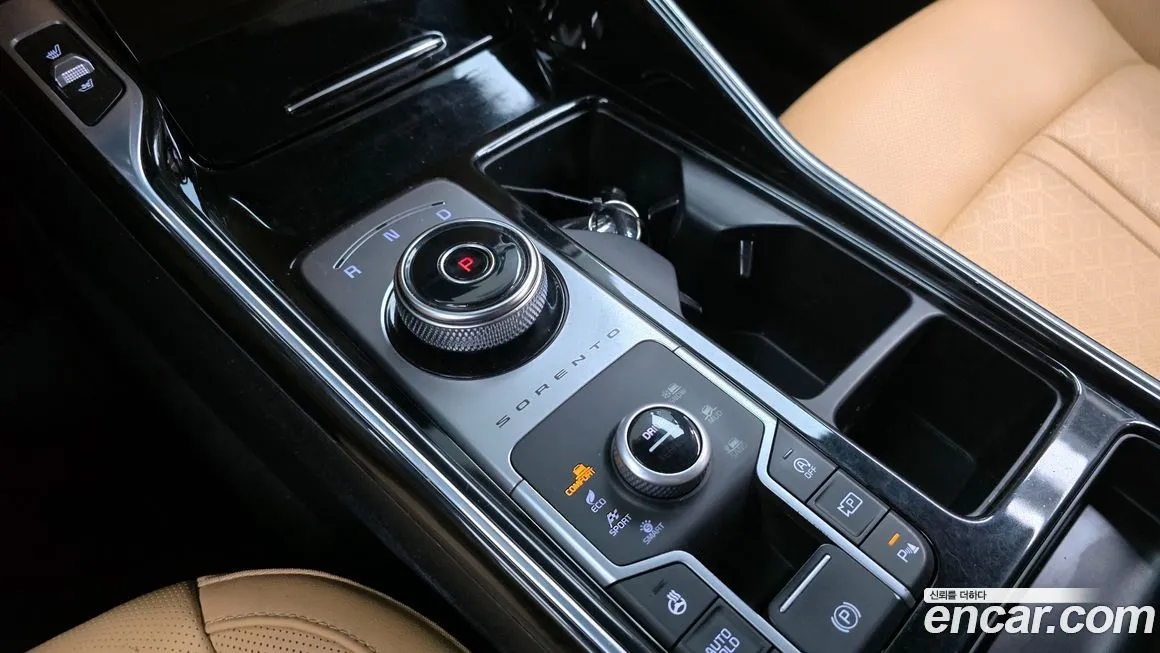 Kia Sorento — фото 10