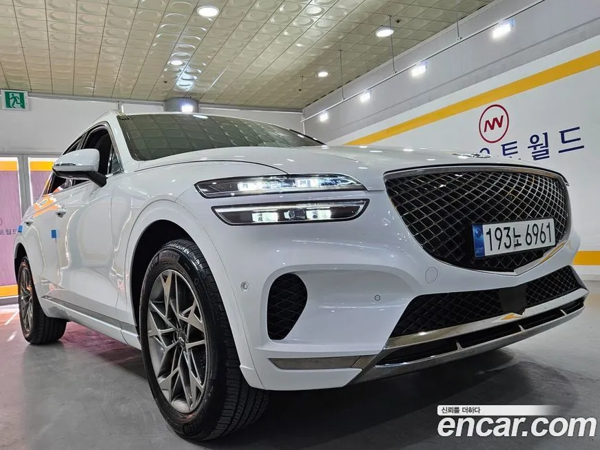Genesis GV70 2023 из KR, фото 2