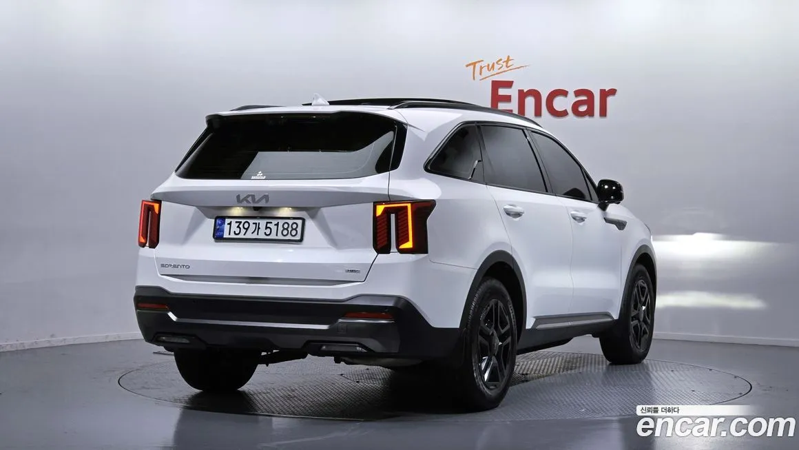 Kia Sorento — фото 6
