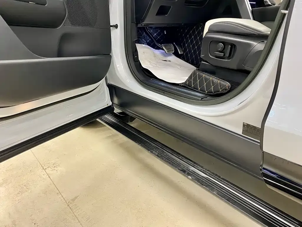 Land Rover Discovery 2022 из CN, фото 10