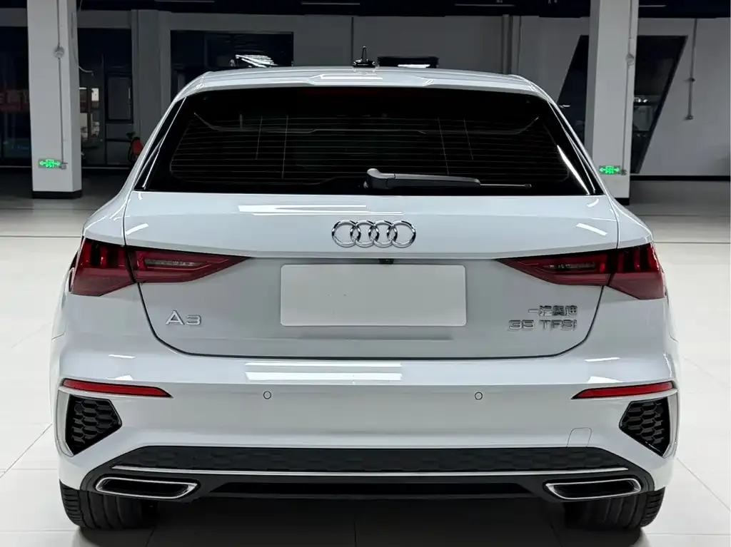 Audi A3 2023 из CN, фото 6