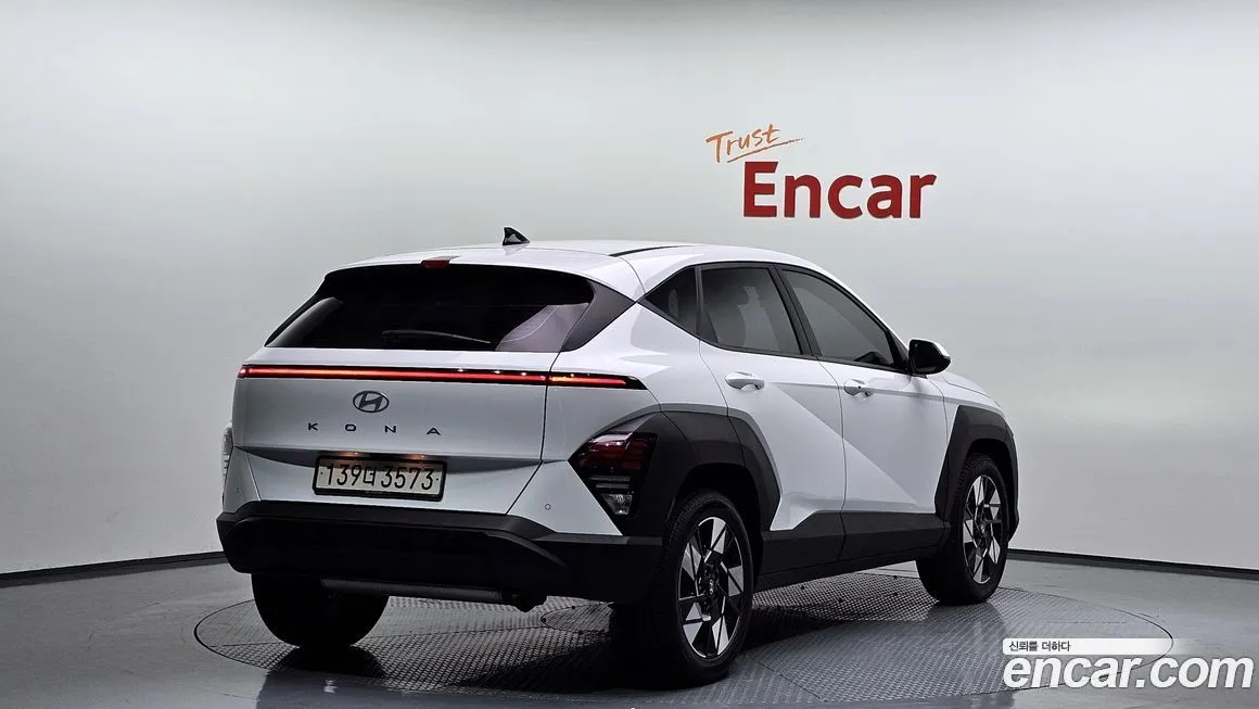 Hyundai Kona — фото 2