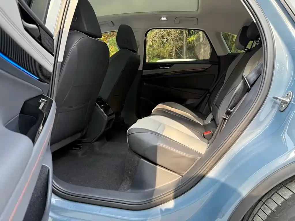 Volkswagen ID.7 VIZZION 2024 из CN, фото 10