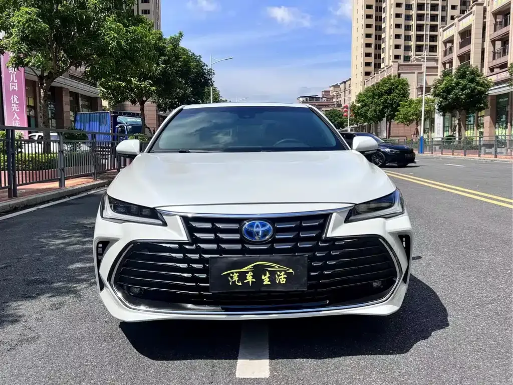 Toyota Avalon 2022 из CN, фото 2