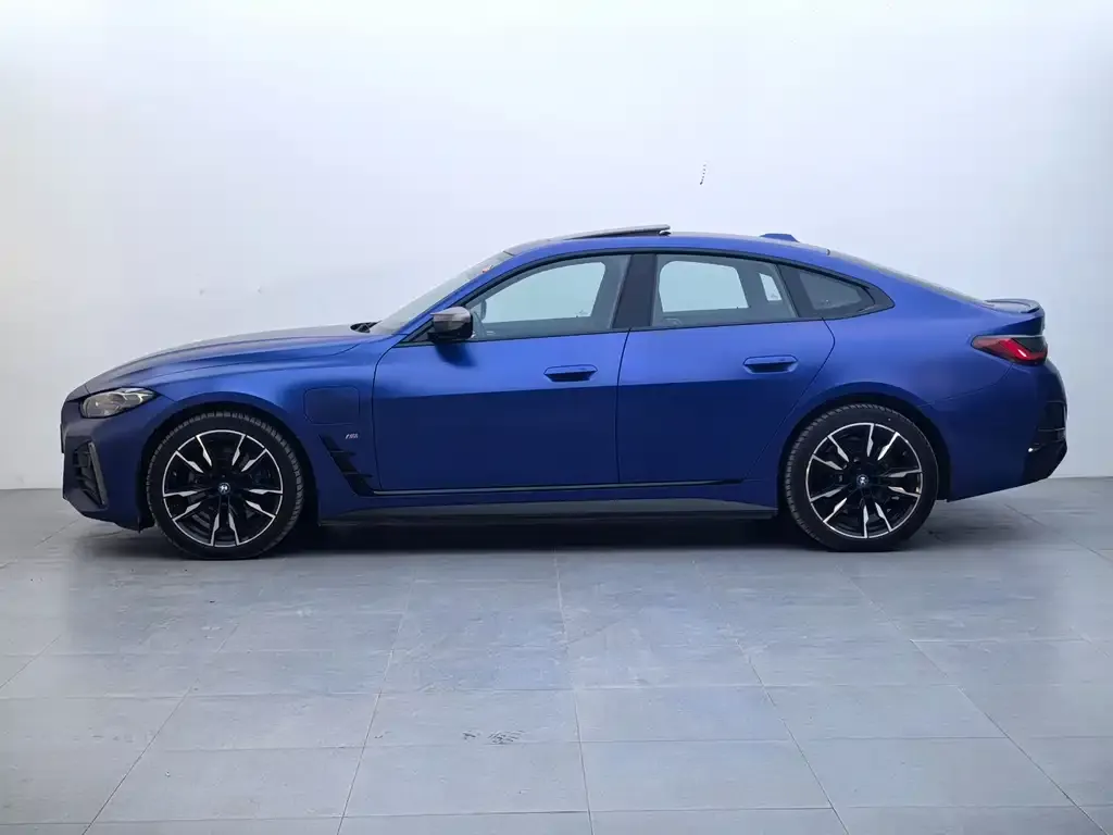 BMW i4 2022 из CN, фото 6
