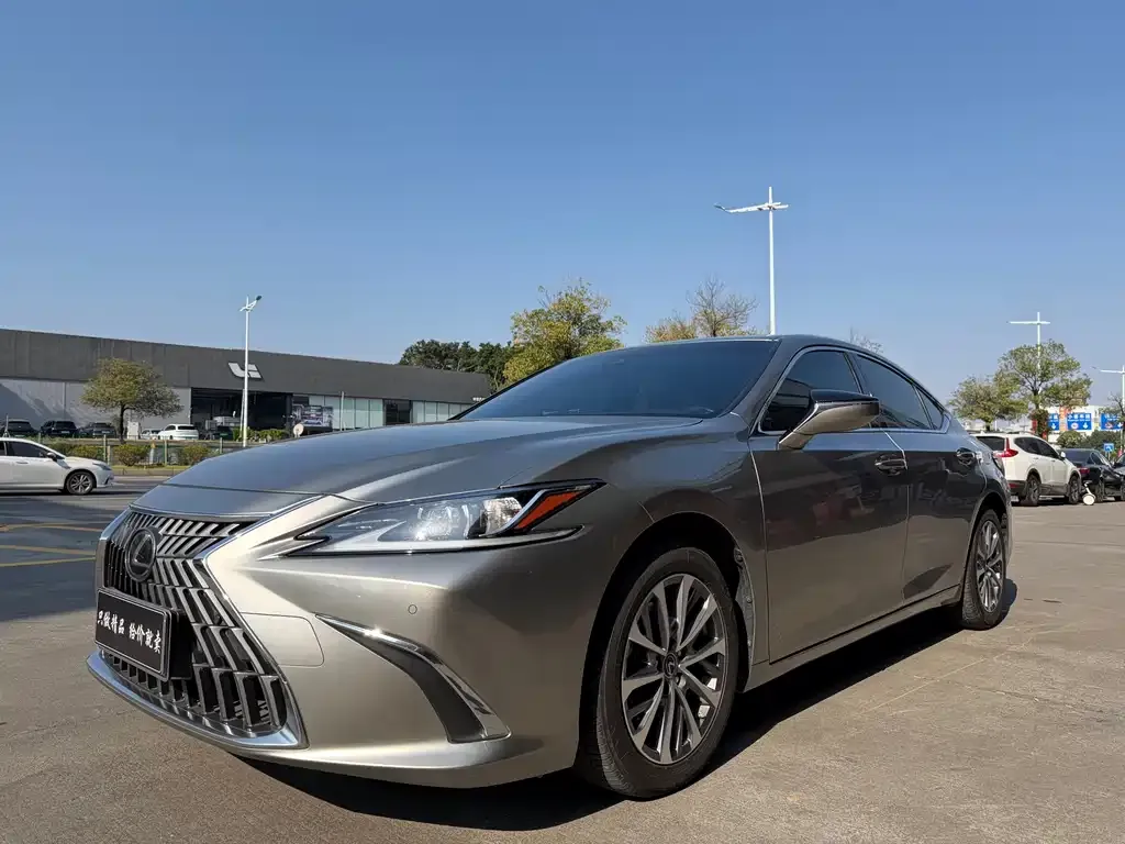 Lexus ES 2024 из CN, фото 1