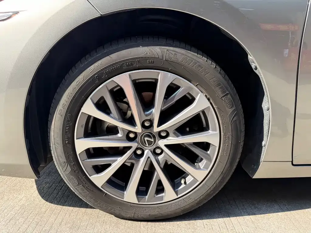 Lexus ES 2024 из CN, фото 5