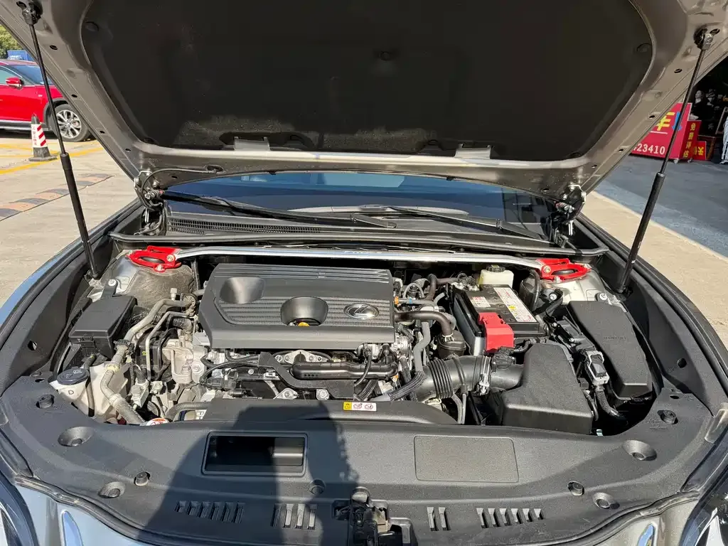 Lexus ES 2024 из CN, фото 9