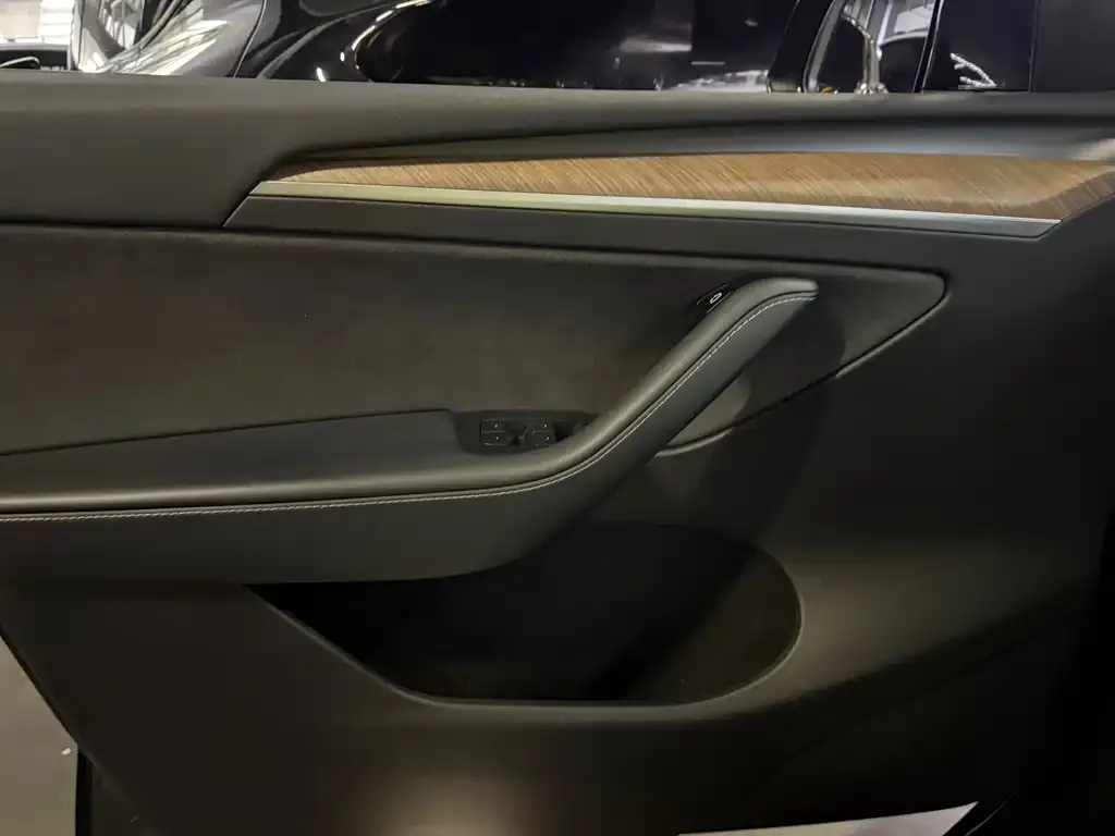 Tesla Model Y 2021 из CN, фото 5