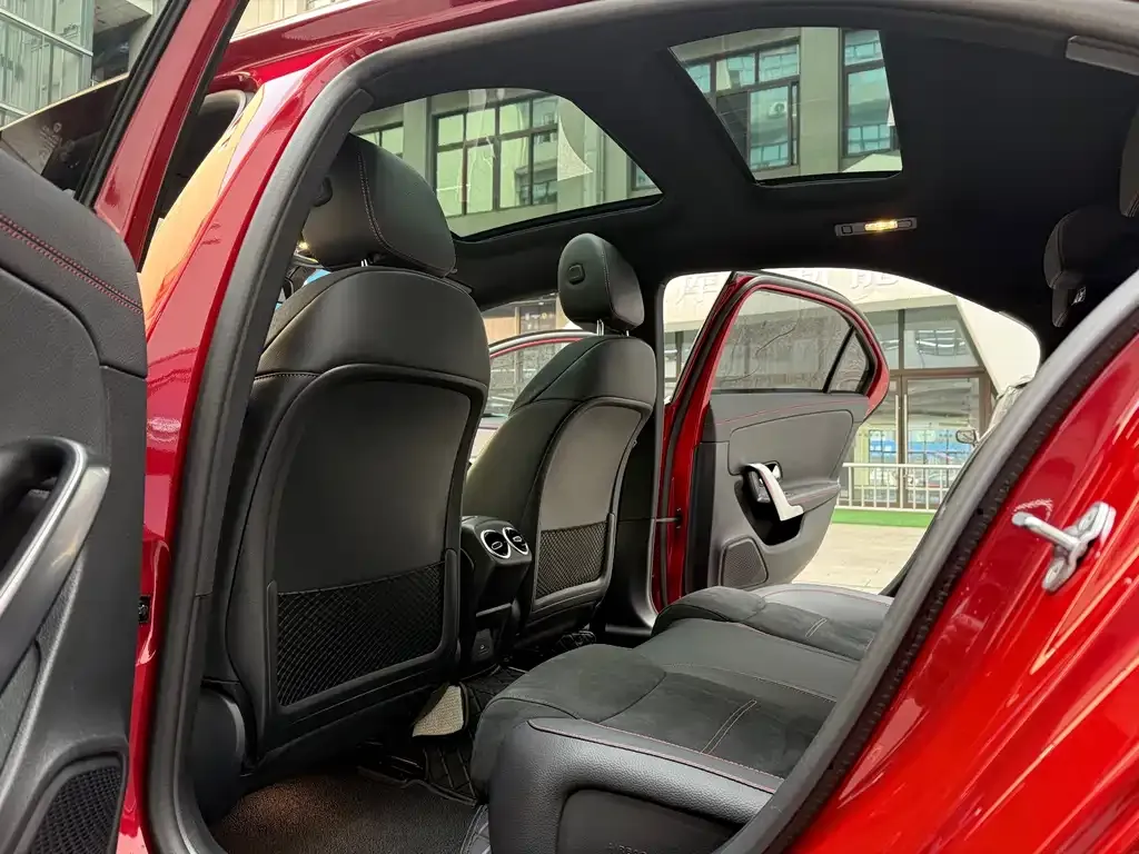 Mercedes-Benz A-Class 2024 из CN, фото 3
