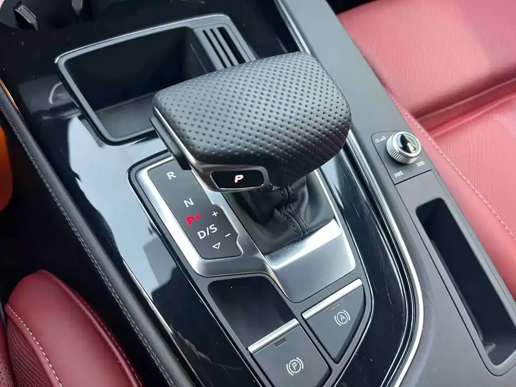 Audi A4L 2025 из CN, фото 6