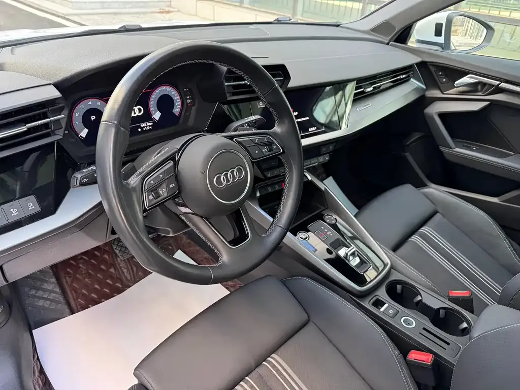 Audi A3 2023 из CN, фото 8