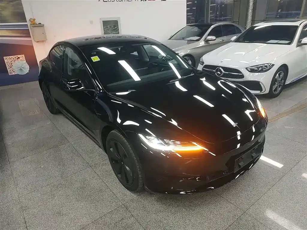 Tesla Model 3 2025 из CN, фото 2