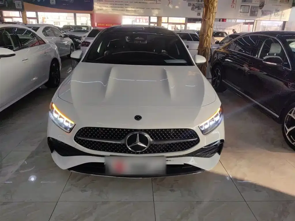 Mercedes-Benz A-Class 2024 из CN, фото 3