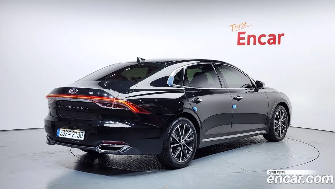 Hyundai Grandeur 2022 из KR, фото 3