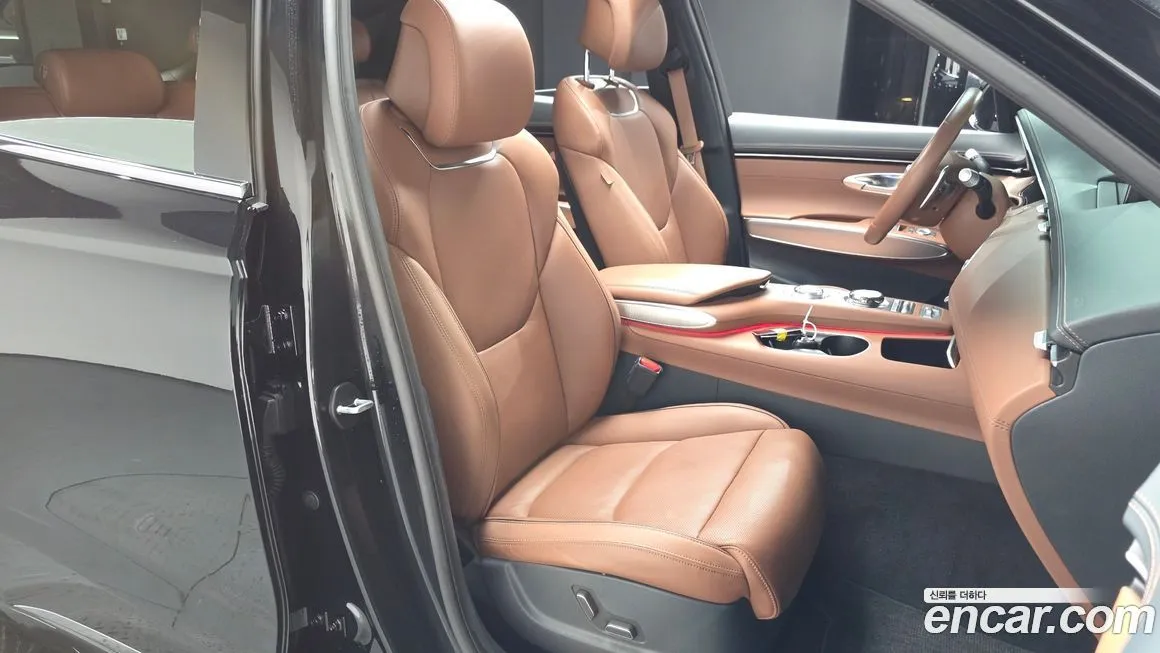 Genesis GV70 — фото 10
