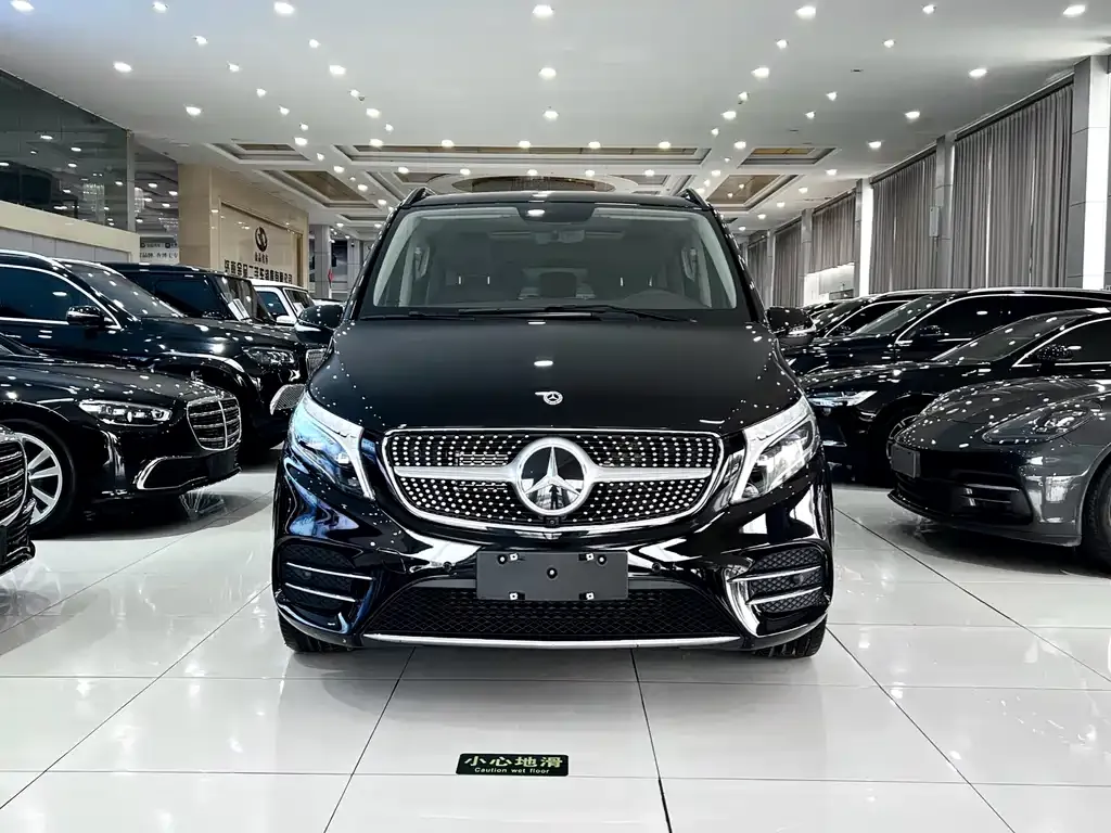 Mercedes-Benz V-Class 2022 из CN, фото 2