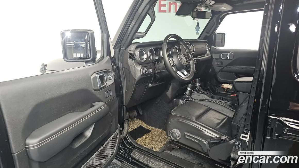 Jeep Wrangler 2022 из KR, фото 10