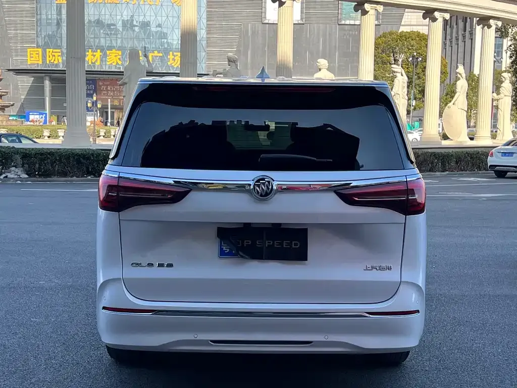 Buick GL8 2023 из CN, фото 5