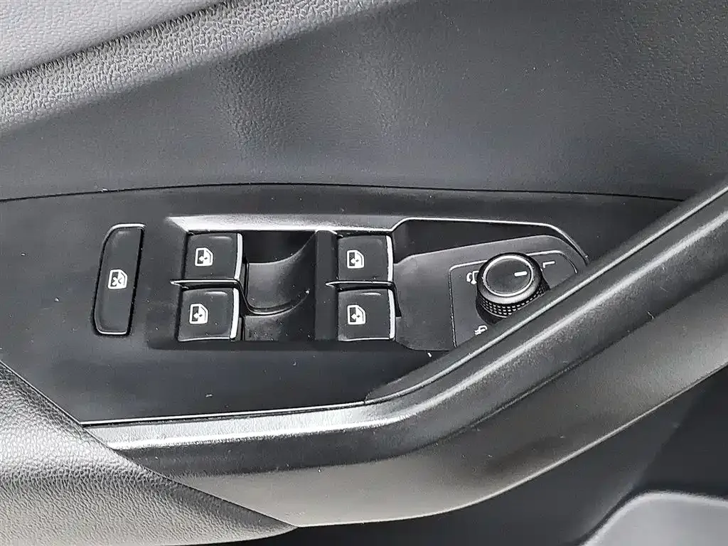 Volkswagen Sagitar 2022 из CN, фото 9