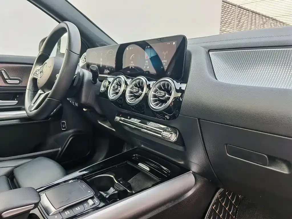 Mercedes-Benz GLA 2023 из CN, фото 8