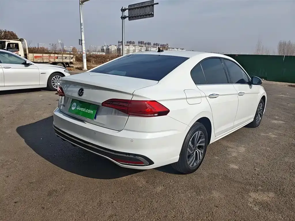 Volkswagen Bora 2024 из CN, фото 7
