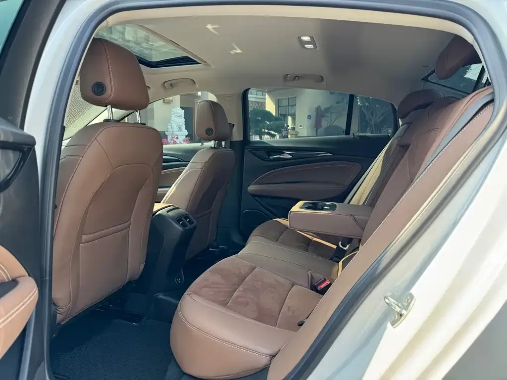 Buick Regal 2023 из CN, фото 2
