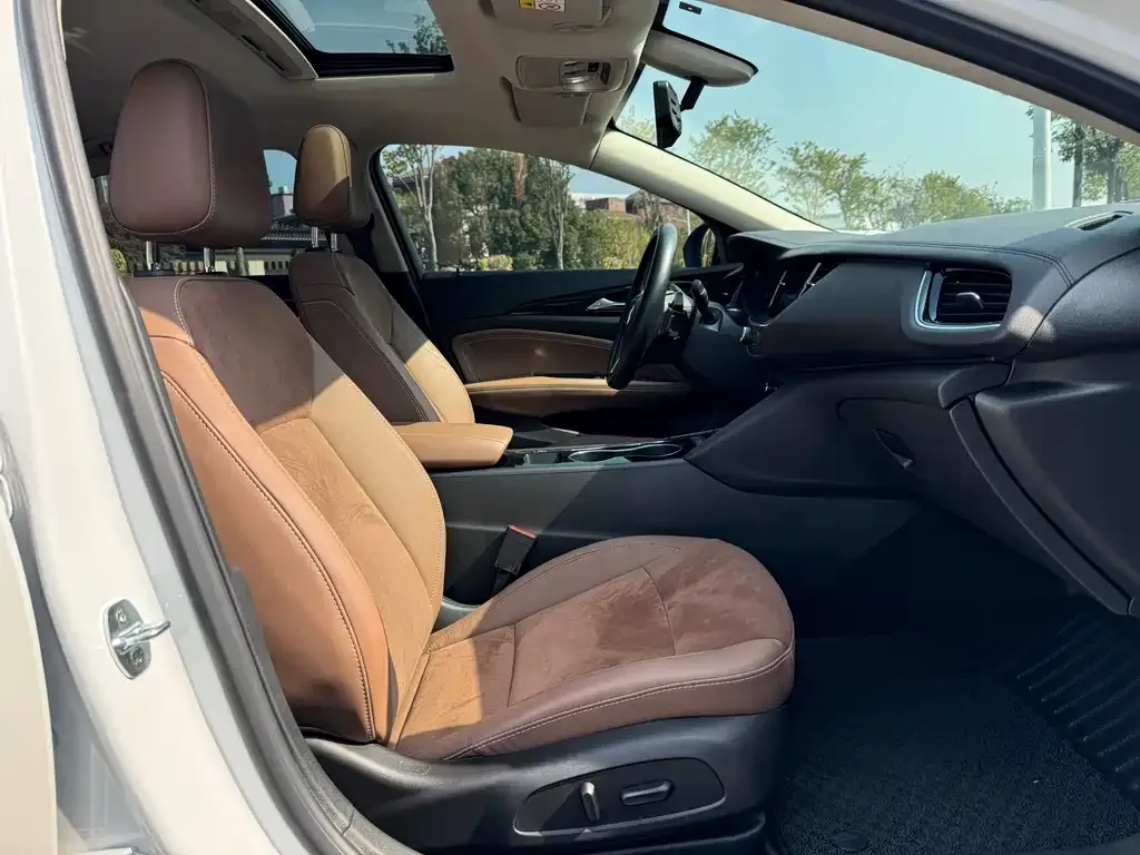 Buick Regal 2023 из CN, фото 3
