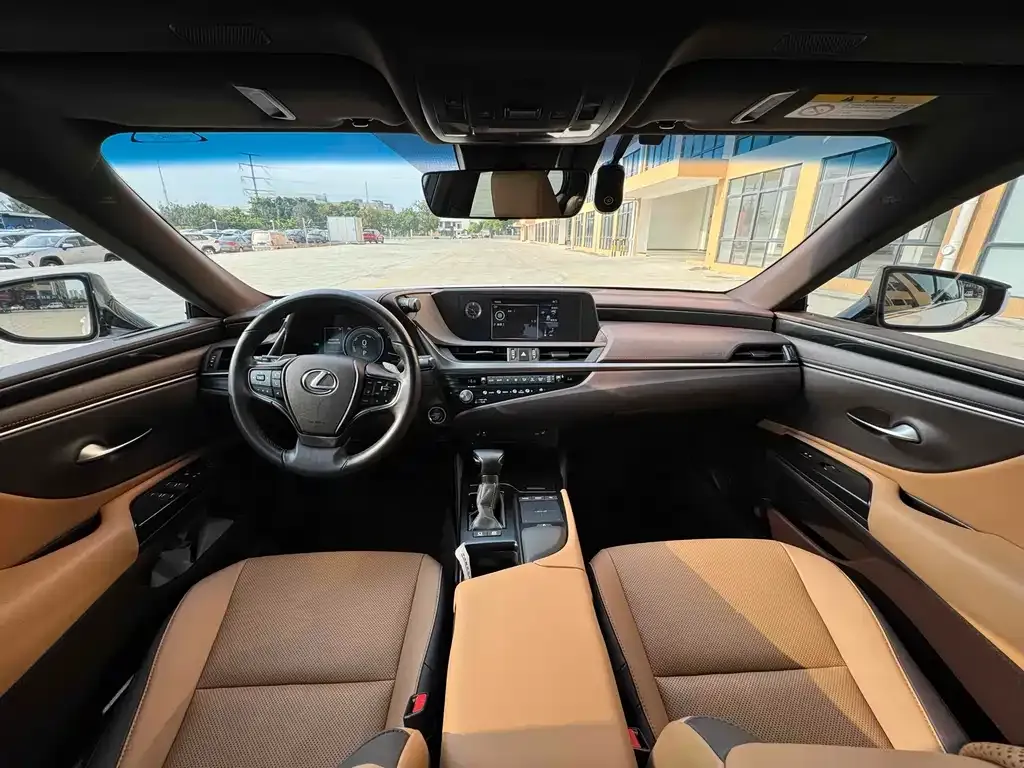 Lexus ES 2021 из CN, фото 7