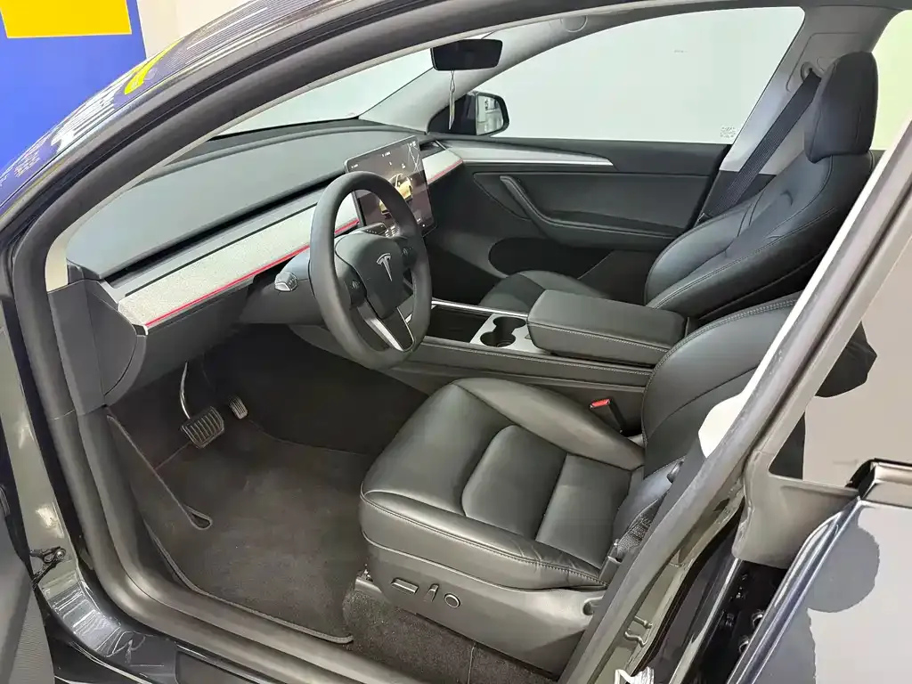 Tesla Model Y 2024 из CN, фото 10