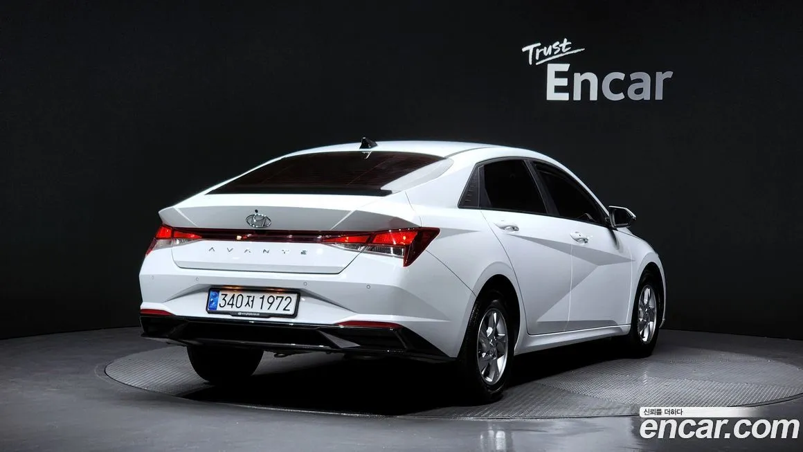 Hyundai AVANTE — фото 4