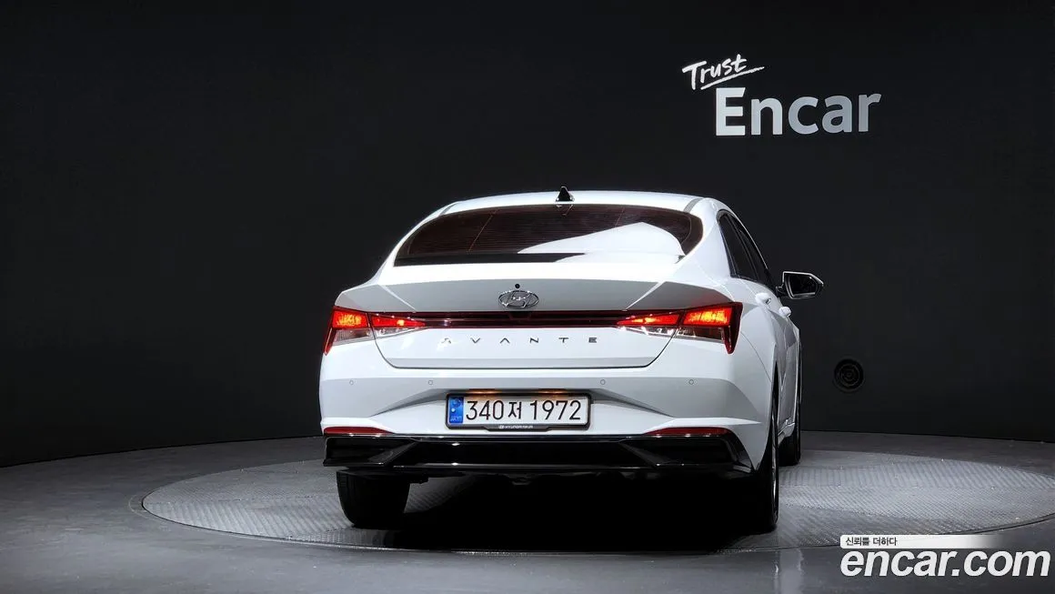 Hyundai AVANTE — фото 2