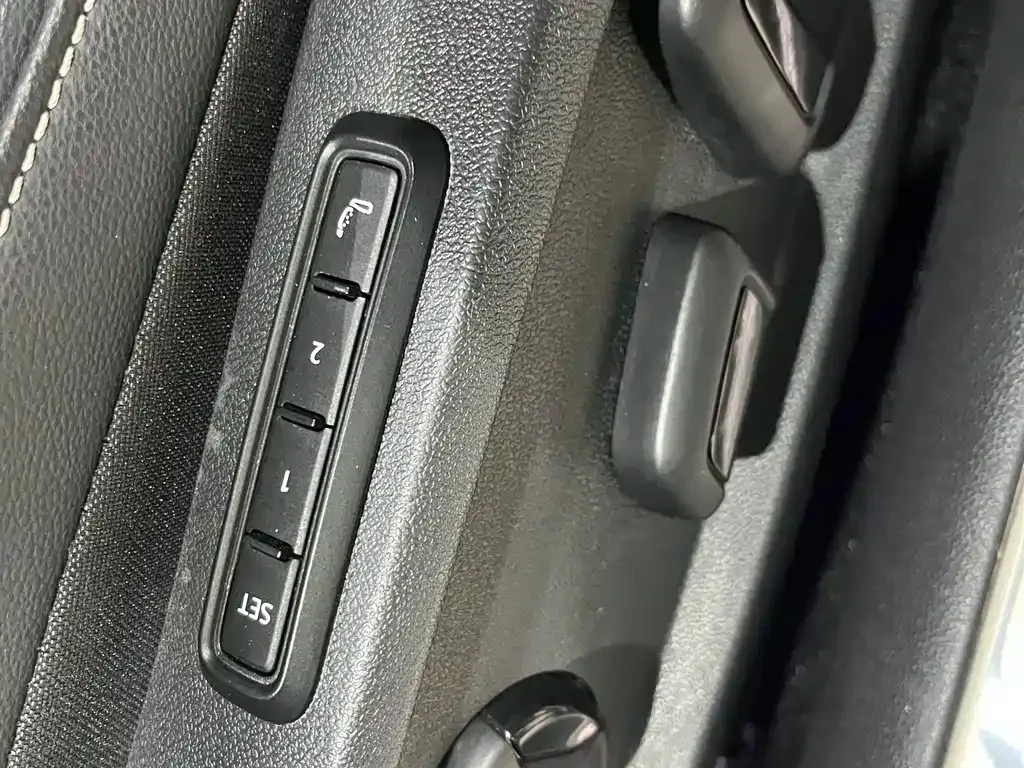 Volkswagen Passat 2021 из CN, фото 9