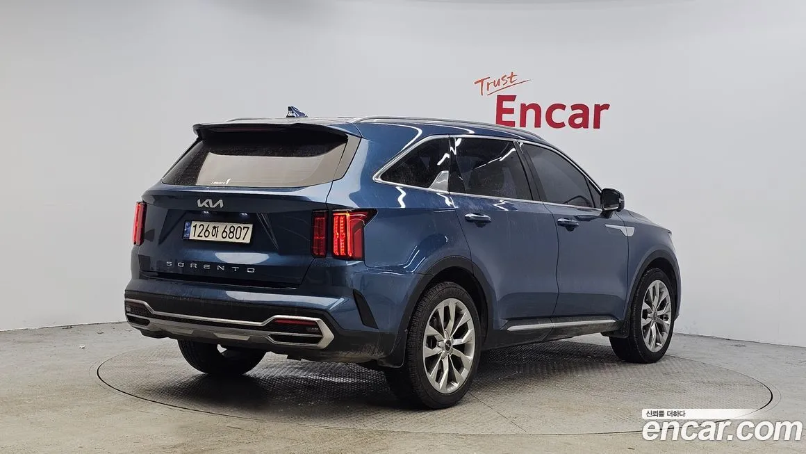 Kia Sorento — фото 4
