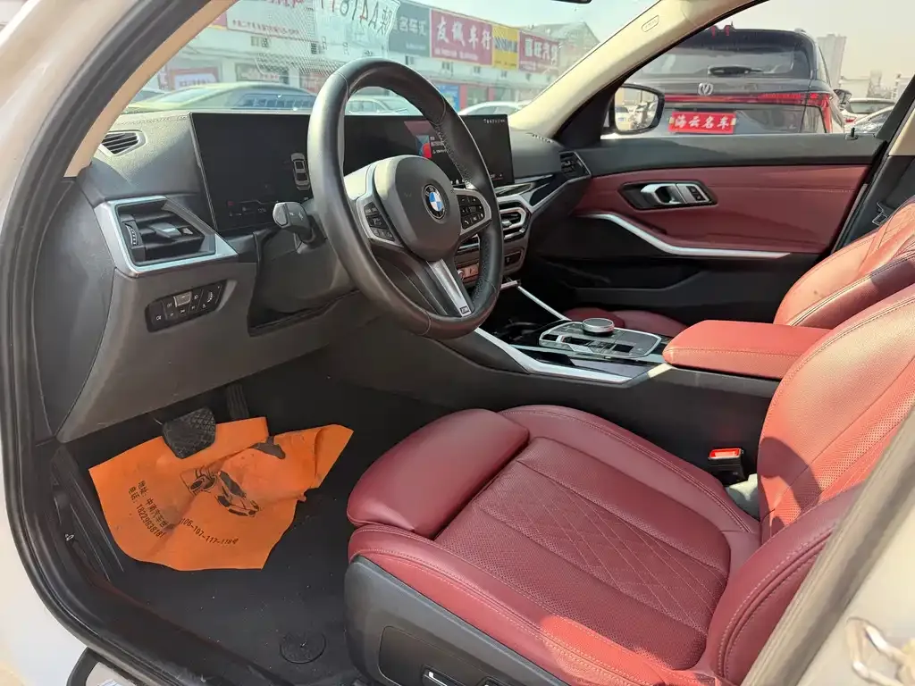 BMW 3 Series 2024 из CN, фото 3