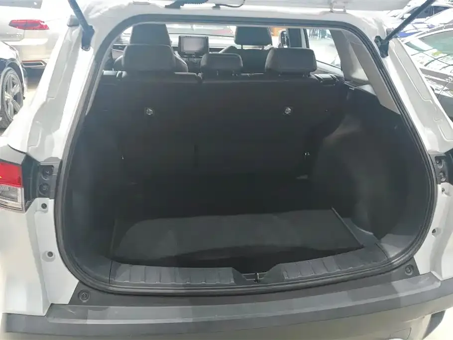 Toyota Corolla Cross 2023 из CN, фото 3
